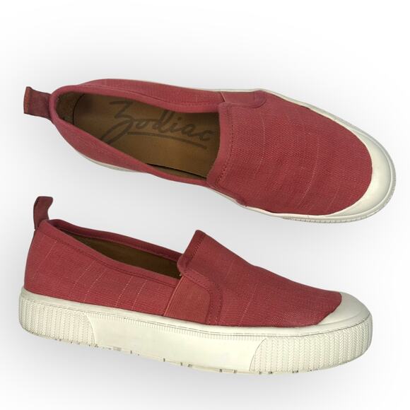 Zodiac Women's Ciara Round-Toe Slip-On Low Platform Sneakers Size 8 Raspberry - Picture 1 of 10